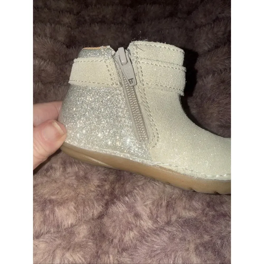 Stride Rite Infant Glitter Zip Boot Beige size 6 Mos